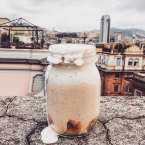 Colazione settembrina  #smoothie #banana #figs #pear #dates #cinnamon and #coconutcream #nabottadevita #frullato con #banana #perecoscia #fichi #datteri e #pannadicocco con #cannella #veganblog #veganfood #instafig #veganfoodshare #whatveganseat #plantbased #rawfood #cibosano #cibovegano #italianvegan #foodie #vegangirl #happyvegangirl